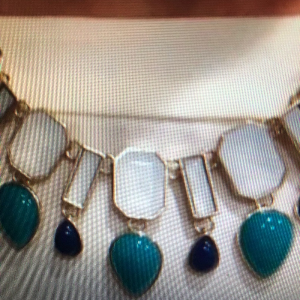 🍉 3for25 J Crew factory Statement necklace
